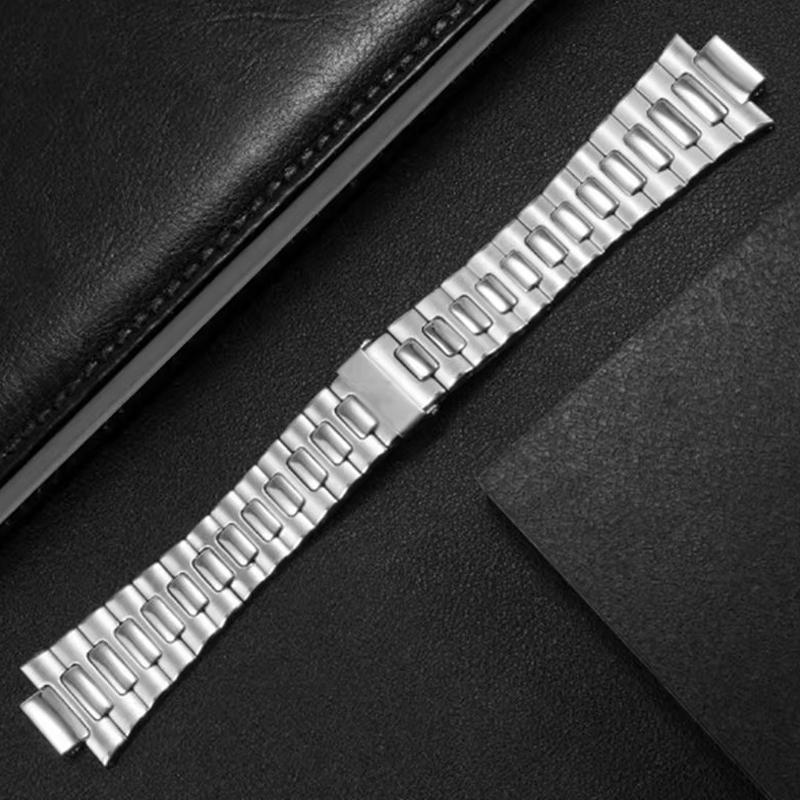 Wypukła srebrna bransoleta ze  – Patek Philippe Watch Nautilus recenzja i cena